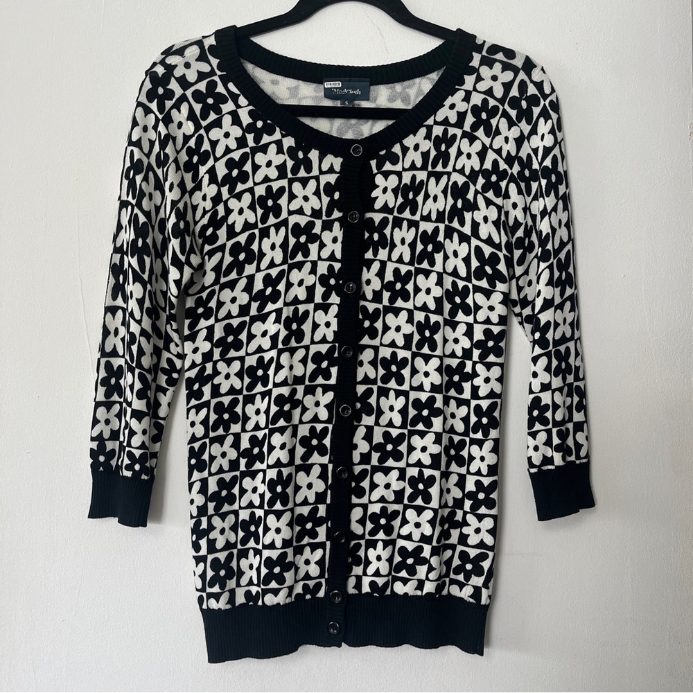 Modcloth Cardigan Small Black White Floral Retro Geometric Y2K Indie Mod Buttons
